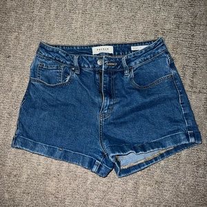 PacSun Momshort